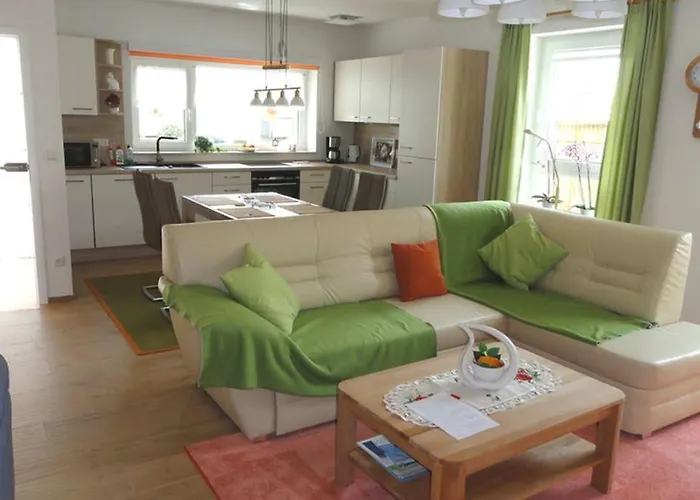 Top 2 Zi-Wohnung, 350 M Zum See